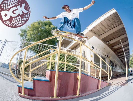 【DGK】デッキ、アクセサリー入荷しました。