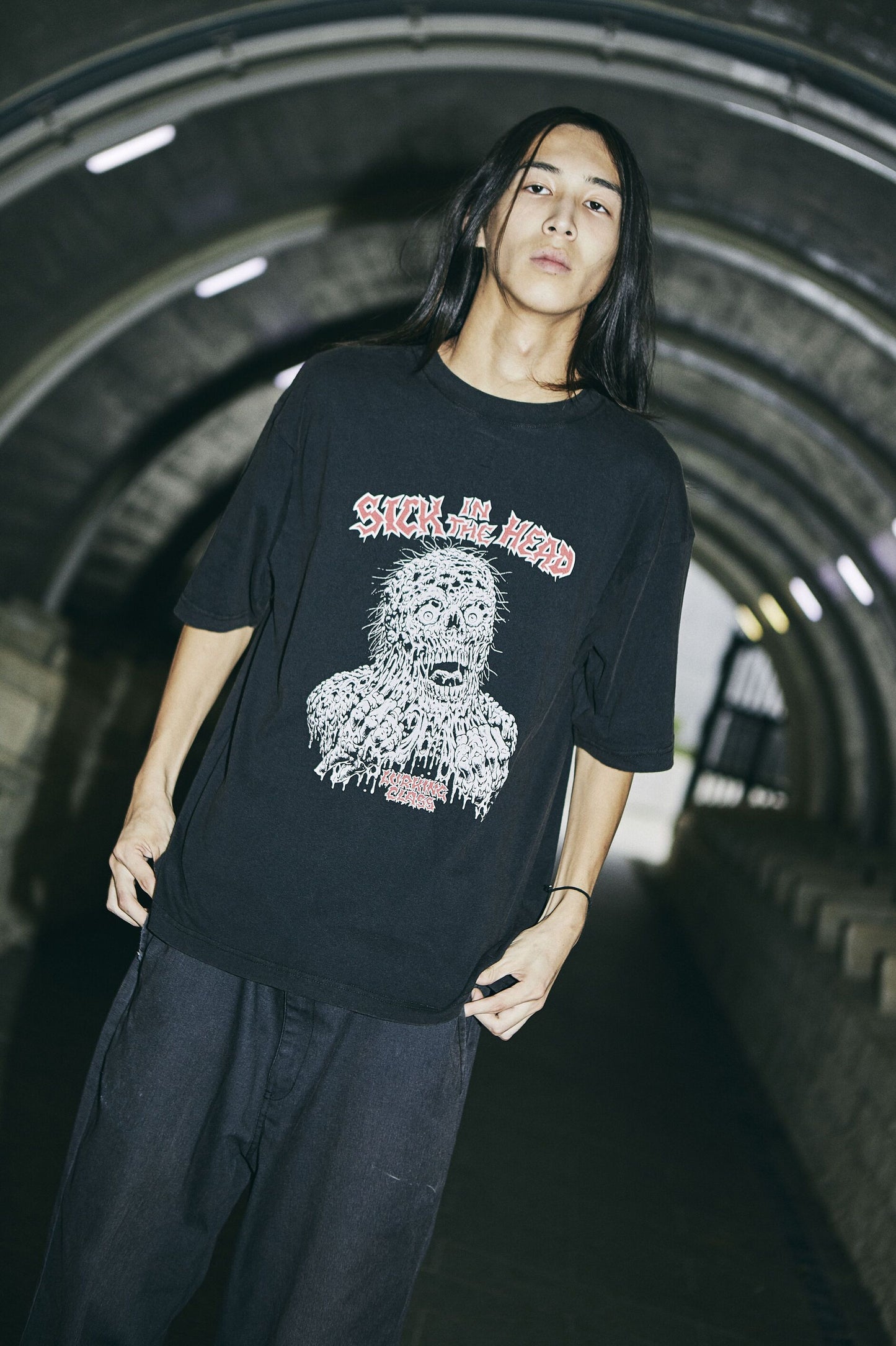 【LURKING CLASS】SICK IN THE HEAD ACID WASHED S/S TEE BLACK ACID